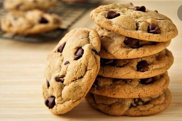 طرز تهیه ساده کوکی کشمشی